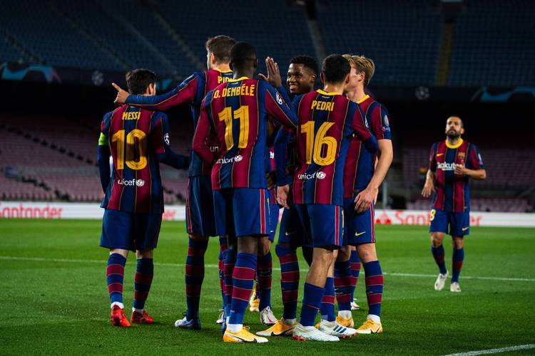 里程碑夜皇家社会官宣签约;西甲今夜刷纪录;震撼外界;轮换策略成焦点 里程碑夜皇家社会官宣签约;西甲今夜刷纪录;震撼外界;轮换策略成焦点