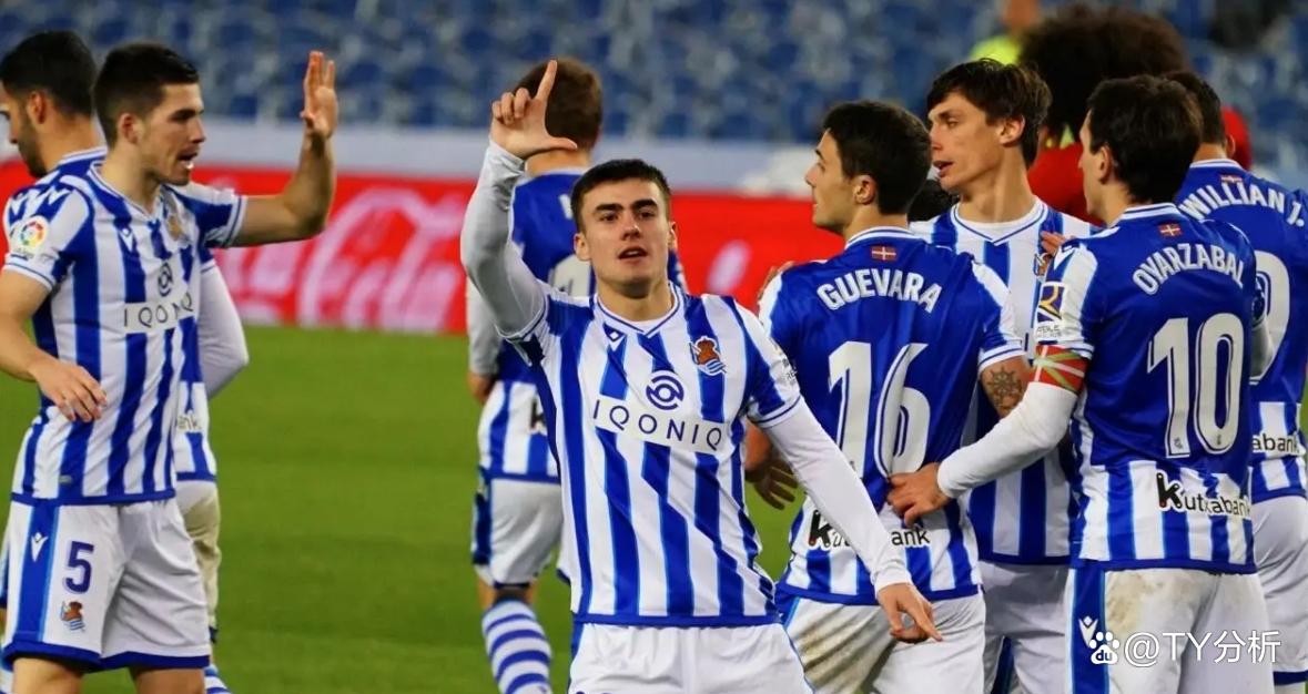 转会期国王杯焦点战，勒沃库森止住颓势，底气十足，轮换策略成焦点 