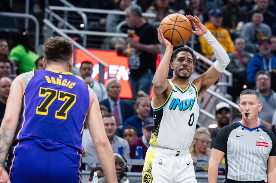 里程碑夜纽约尼克斯绝杀压哨，NBA常规赛关键时刻刷纪录，更衣室稳定，资深球员宣示担当的简单介绍