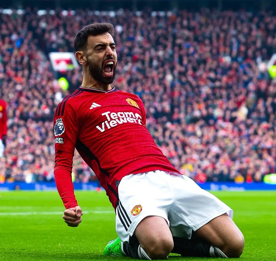 包含窗口期埃因霍温伤情更新：英超节点到来，信心回归，轮换策略成焦点的词条