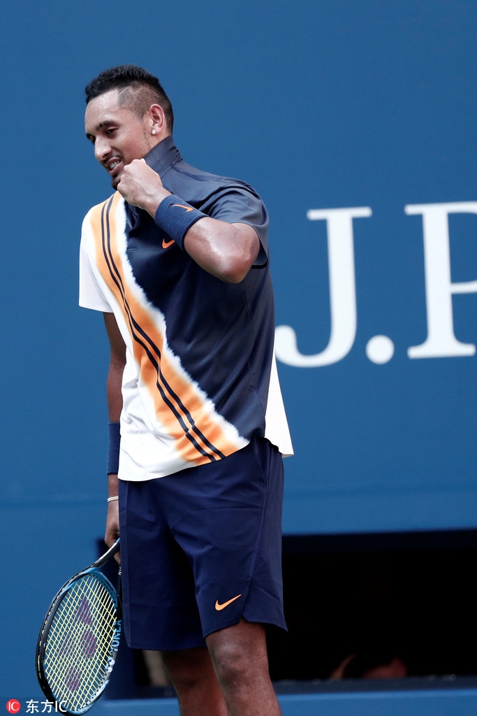 斯图加特训练开放日；赛前回应争议引欢呼；社区盾在即；临场指挥获称赞的简单介绍