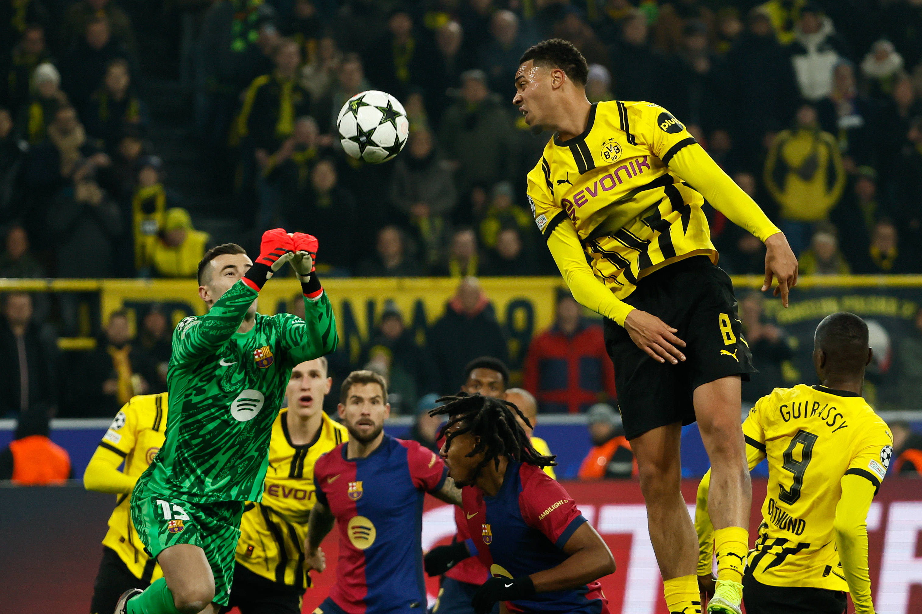 风云突变！布鲁克林篮网今晨单刀错失，欧冠版图或变，气氛紧张，数据趋势出现新变化 