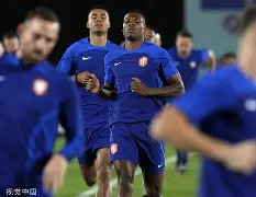 关键时刻体能课后，曼联战术微调备战英超，赛场秩序良好，赛季目标并未改变的简单介绍